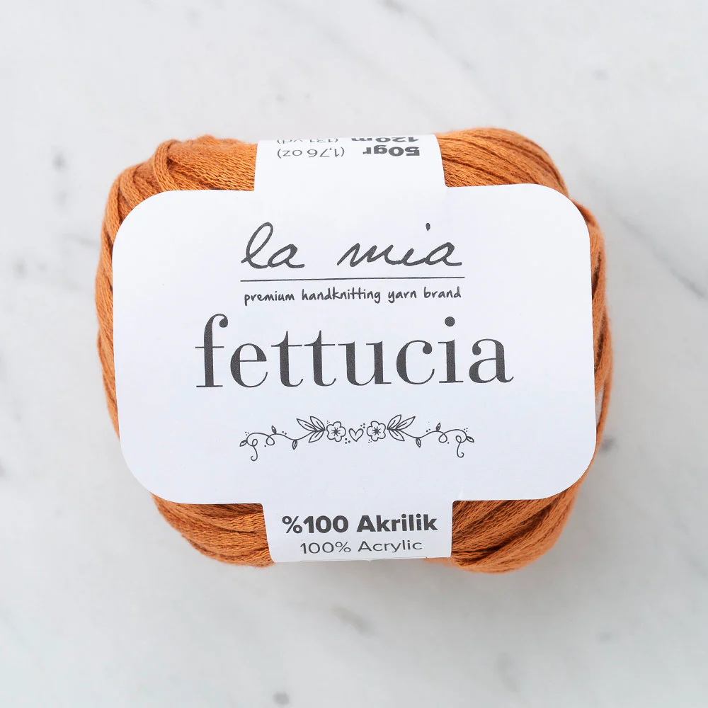La Mia Fettucia  Yarn, Cinnamon - L079