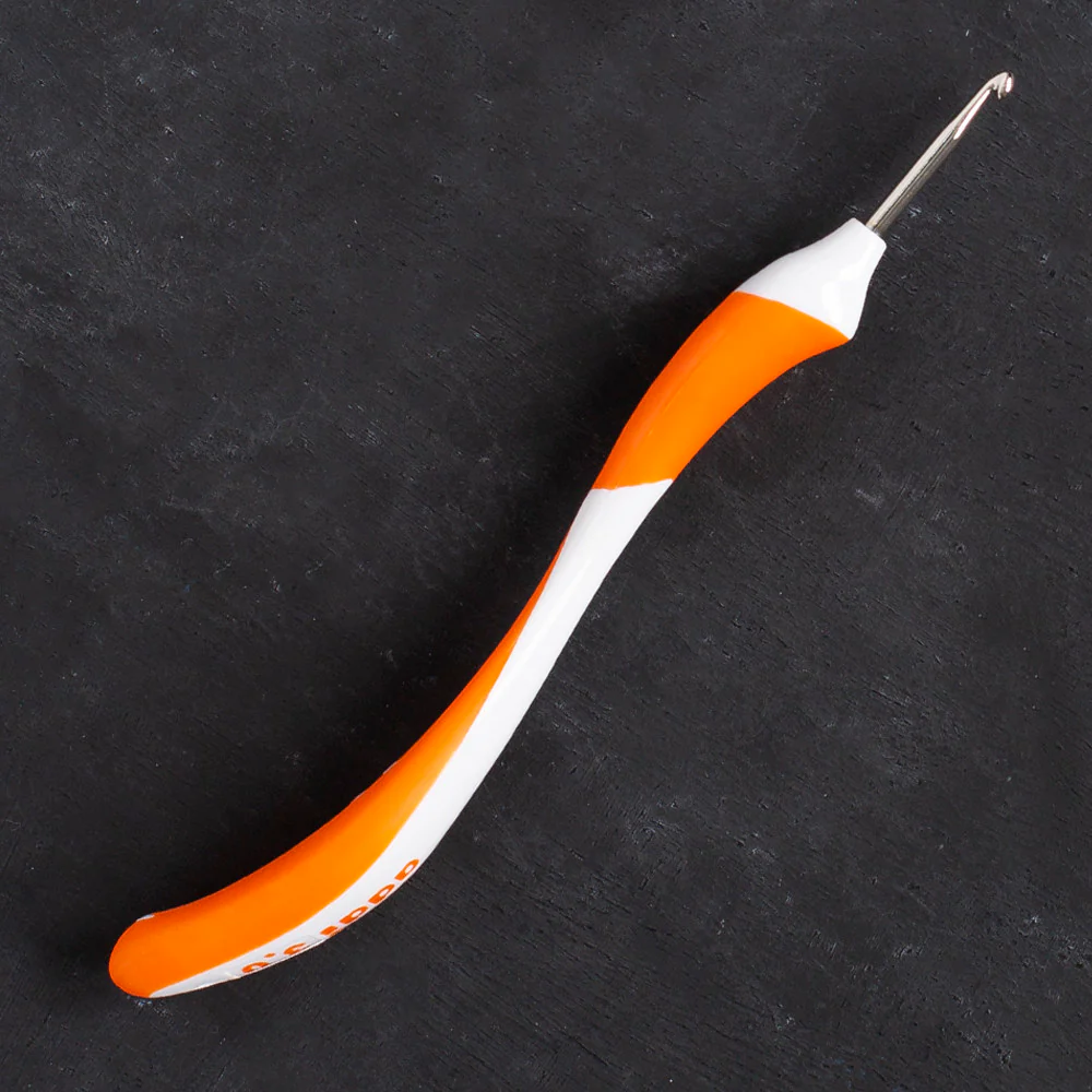 Addi Swing 3mm 16cm Ergonomic Crochet Hook, Orange - 140-7 - Image 2