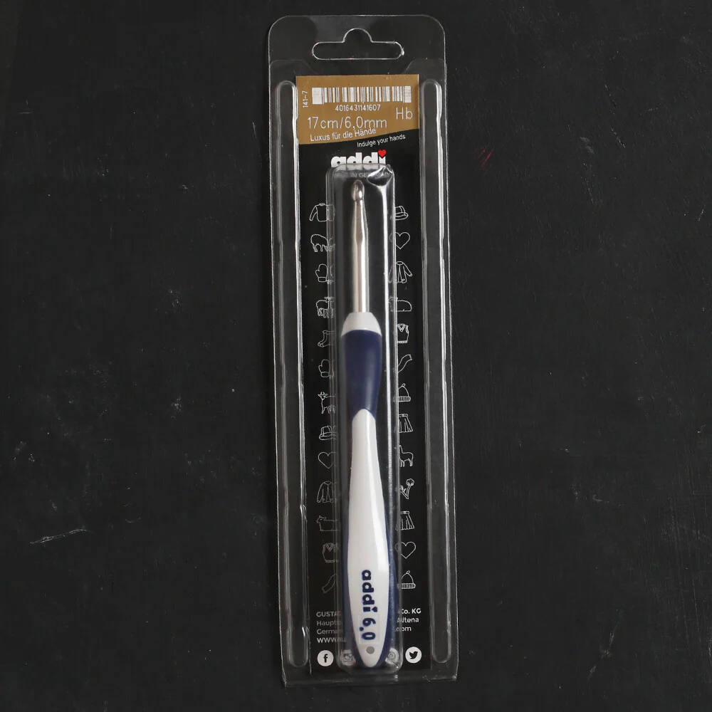 Addi Swing Maxi 6.0 mm 17 cm Ergonomic Crochet Hook, Navy Blue - 141-7