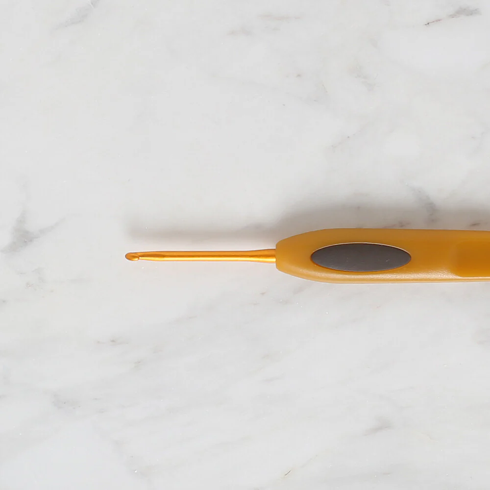 Clover Soft Touch 2.50 mm Ergonomic Crochet Hook - 1030 - Image 3