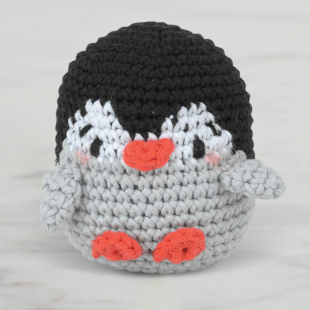 Hello Adorable Amigurumi Kit - Pippen The Penguin - HC882 - Image 2