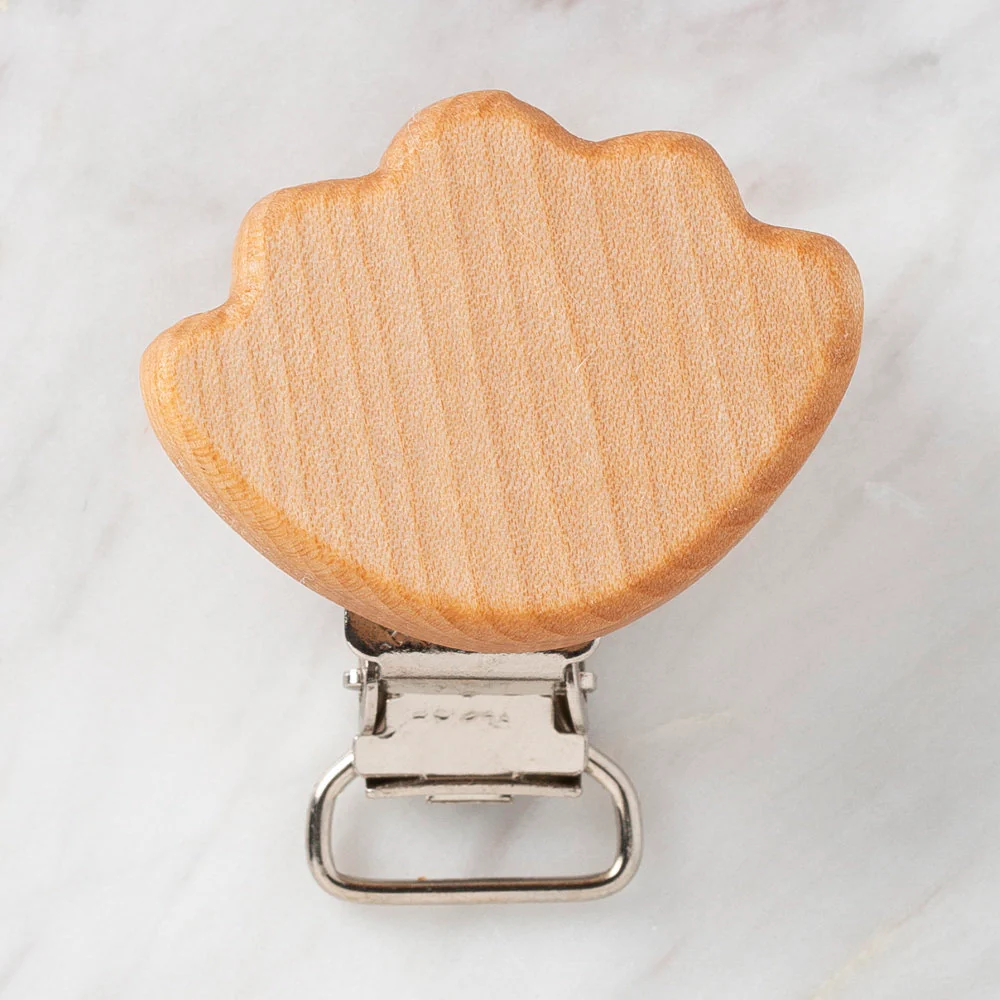 Hobi Baby Shell Shaped Organic Wooden Pacifier Clip - FK11