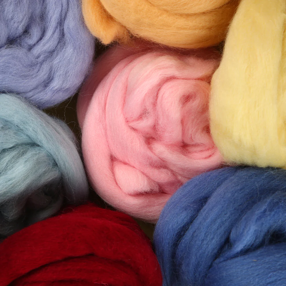 Kartopu Natural Wool Roving Felt,Red - K160 - Image 4