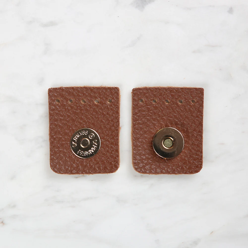 Knitme Square Magnet 4x4.5 cm Cinnamon BA-0046