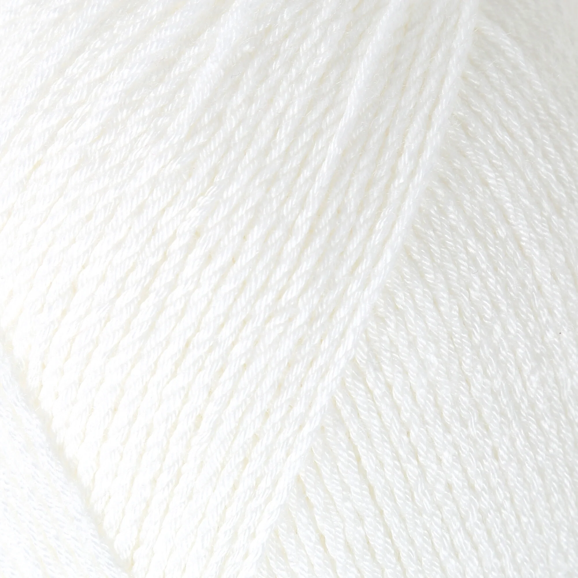 La Mia Diamond Yarn, White - L001 - Image 2