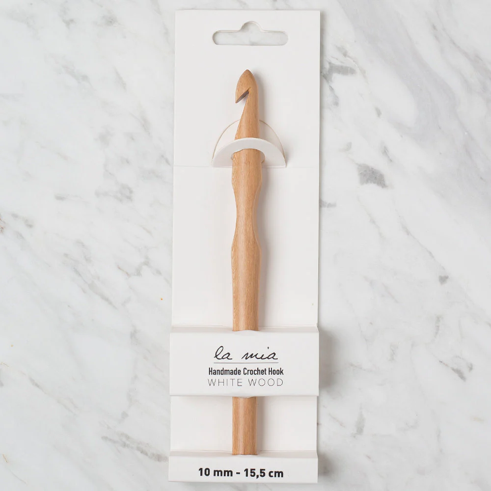 La Mia Whitewood 10 mm 15.5 cm Wooden Crochet Hook