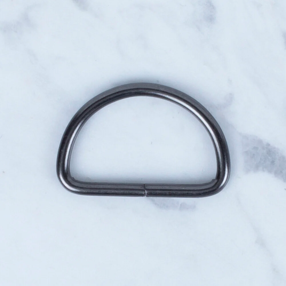 Loren Black Metal D-Shaped Ring for Handbags or Belts in 4, 3.2 cm - Image 2