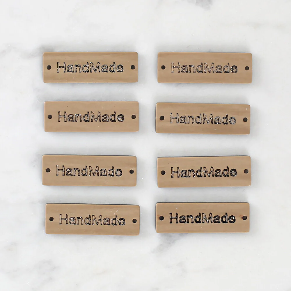 Loren Crafts 8 Pcs "Handmade" Button - 1609
