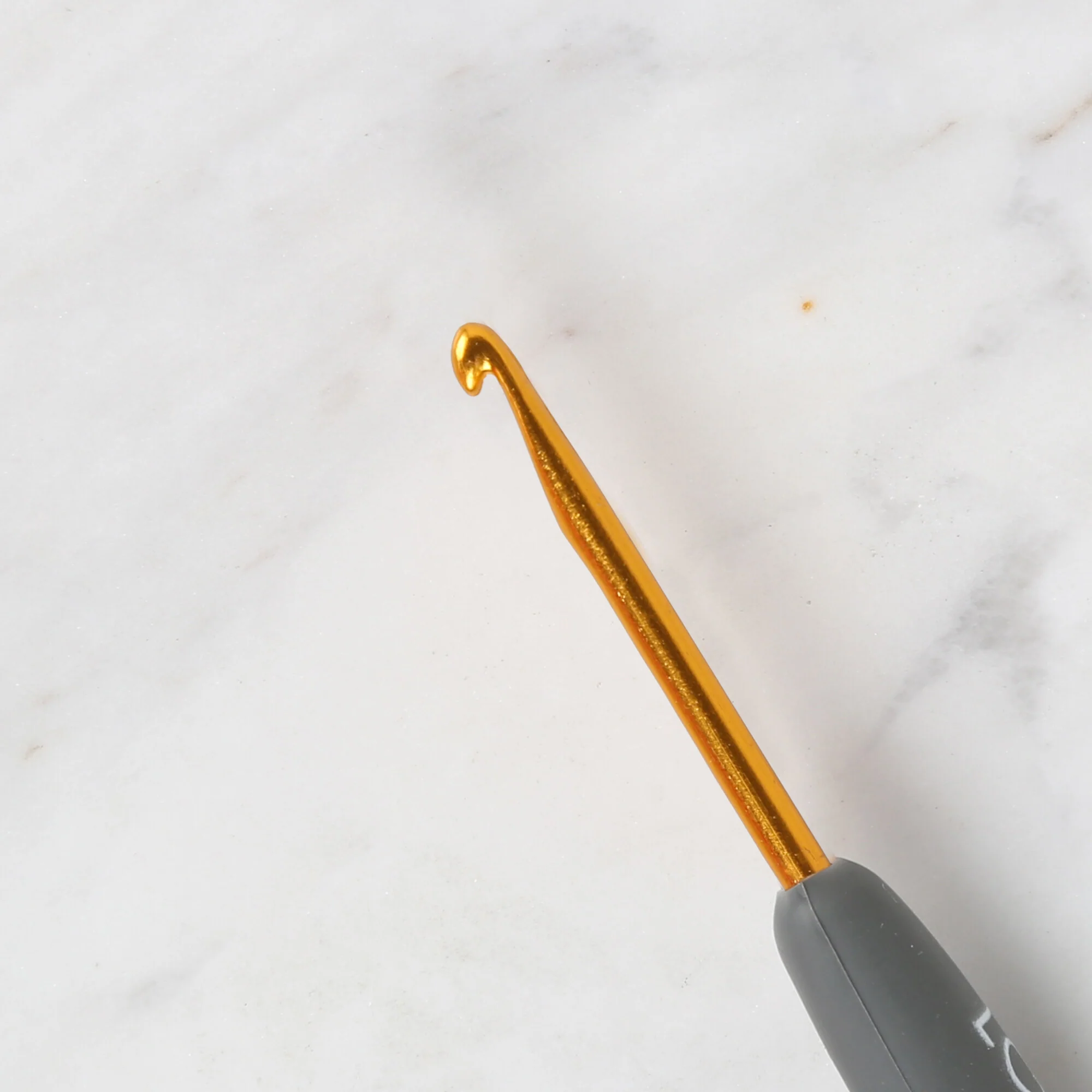 Loren Crafts Golden Tip Soft Handle Wool Crochet Hook LRN - 041 3 mm - Image 3