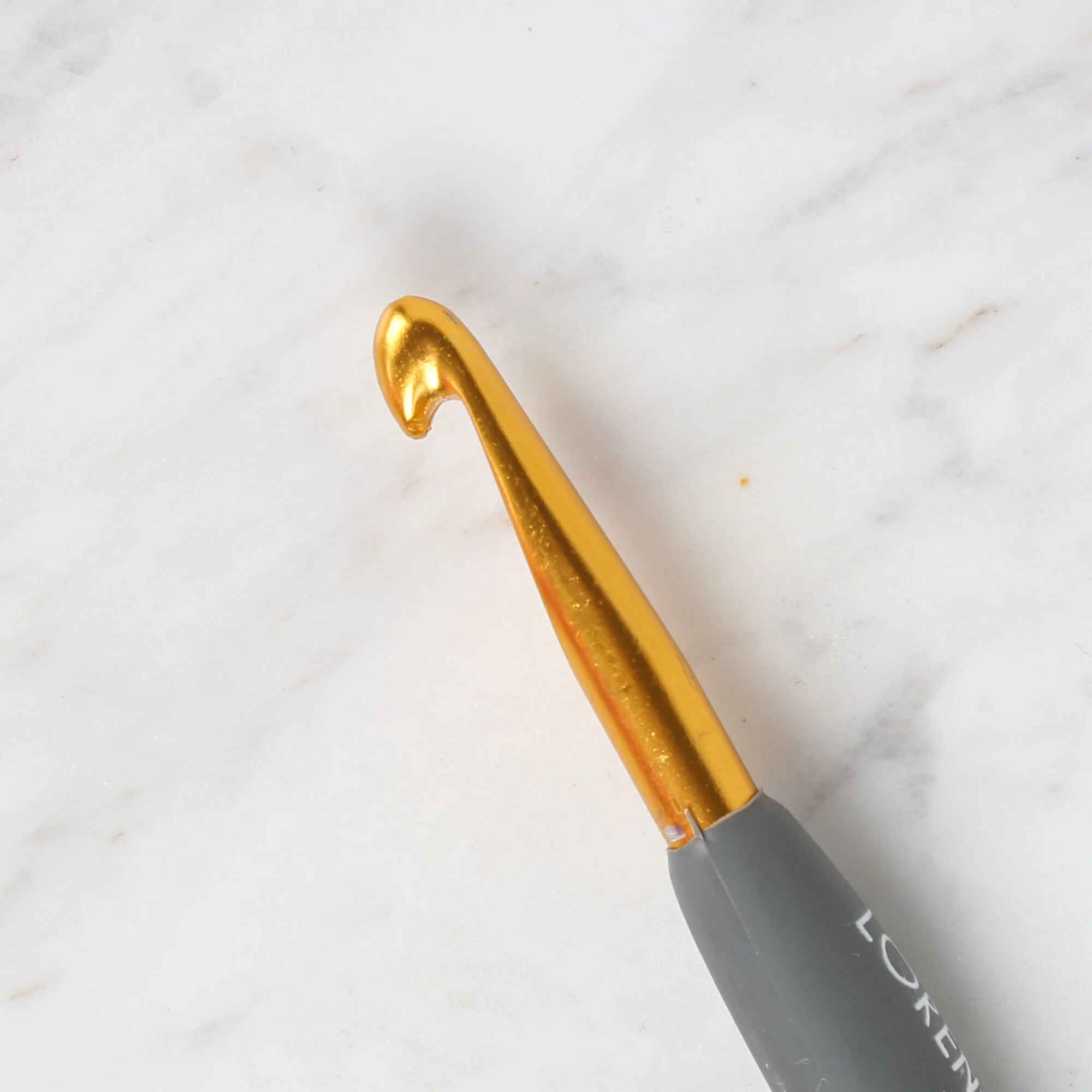 Loren Crafts Golden Tip Soft Handle Wool Crochet Hook LRN - 041 8 mm - Image 3