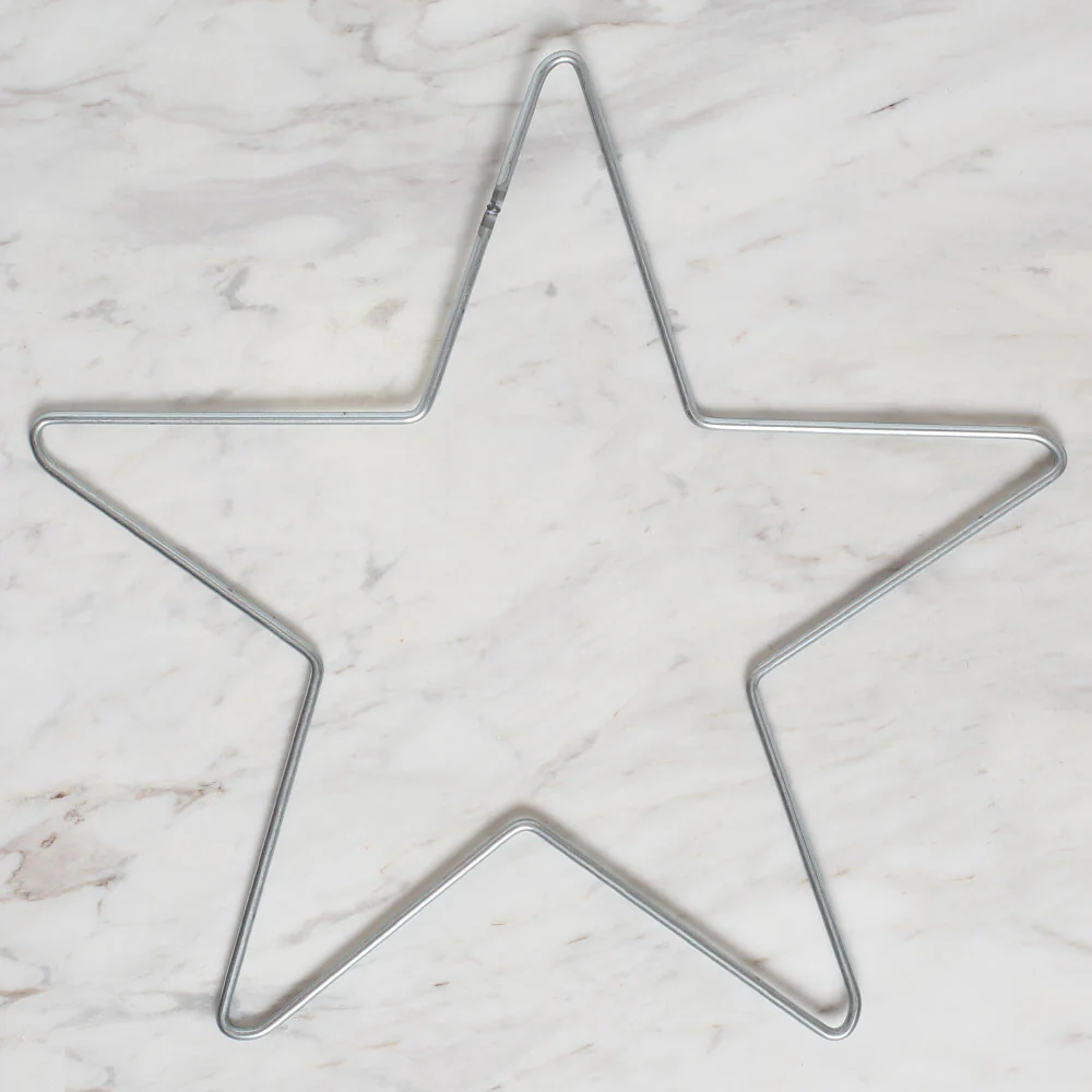 Loren Star Shaped Metal Macrame Ring