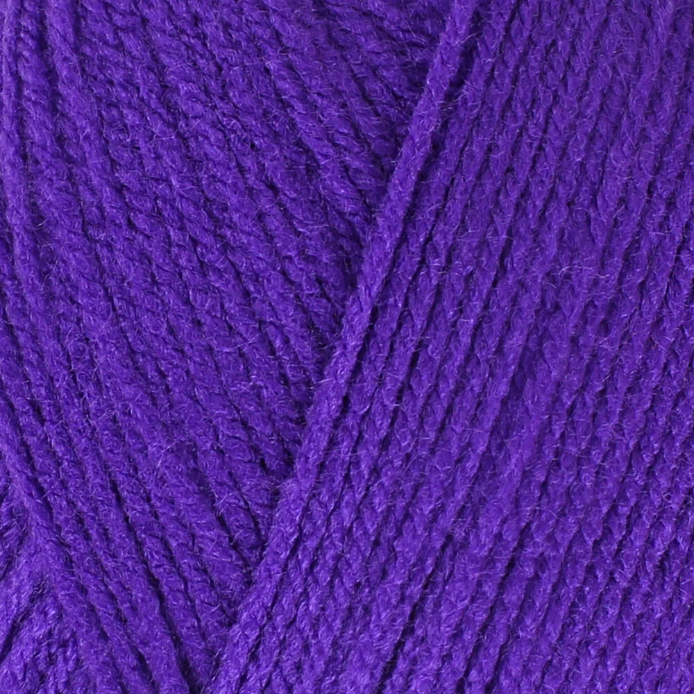 Madame Tricote Paris Star Yarn, Dark Purple - 220 - Image 2