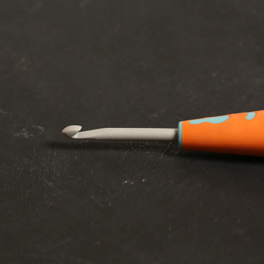 Pony 4.5 mm 13 cm Aluminium Crochet Hook with Soft Handle - 59810 - Image 3
