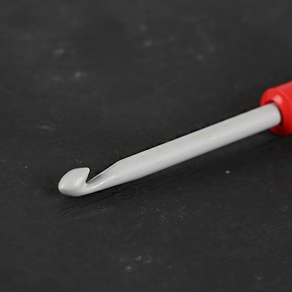 Pony 4.5 mm 14 cm Aluminium Crochet Hook with Handle, Red - 46606 - Image 3