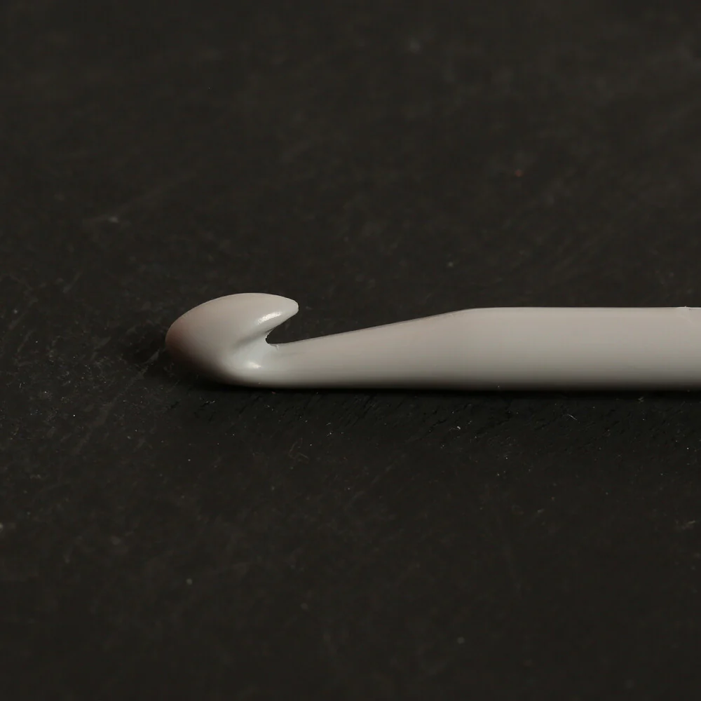Pony 6.5 mm 15 cm ABS Plastic Crochet Hook - 45664 - Image 3