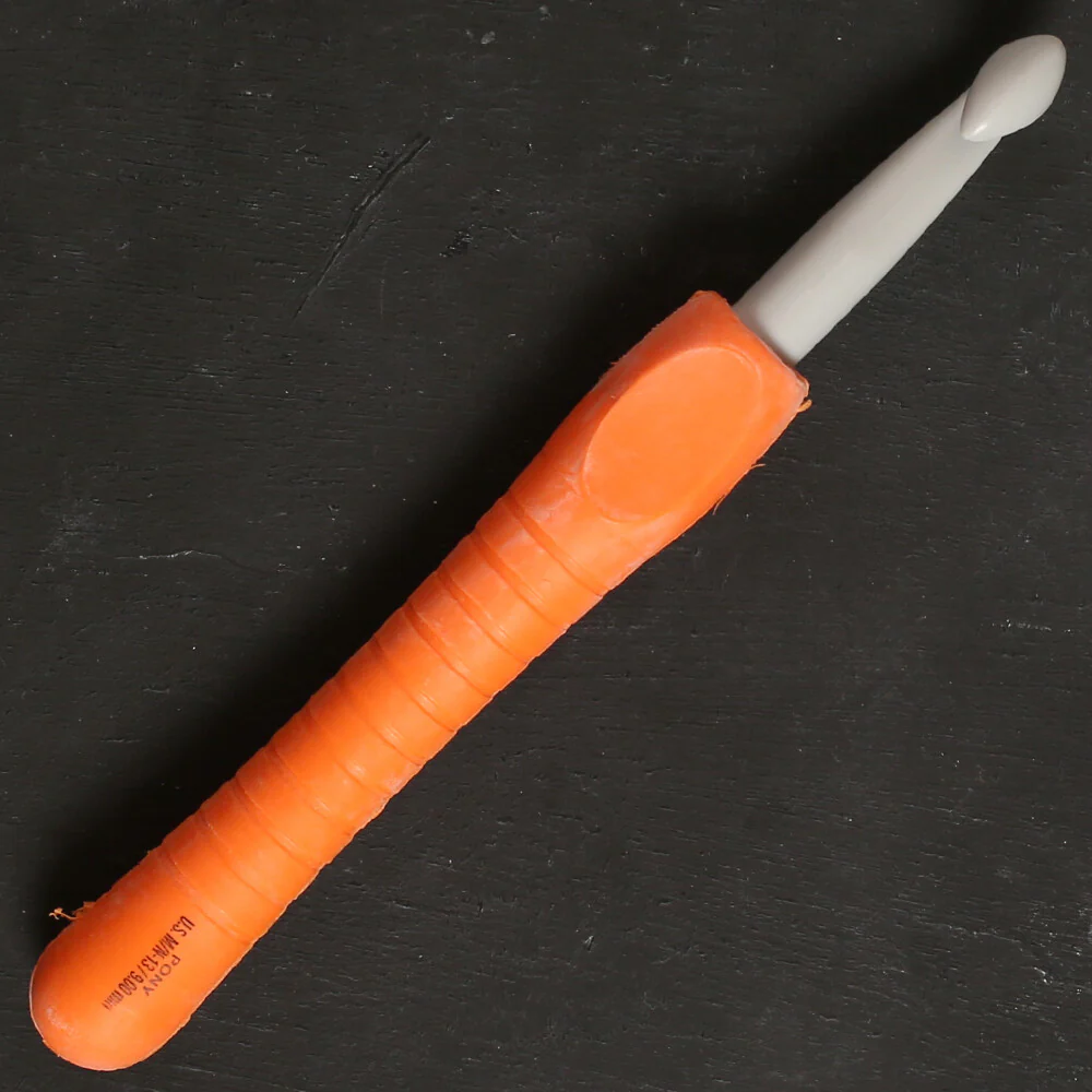 Pony Easy Grip 9 mm 15 cm Soft Handled Crochet Hook, Orange - 56813 - Image 2