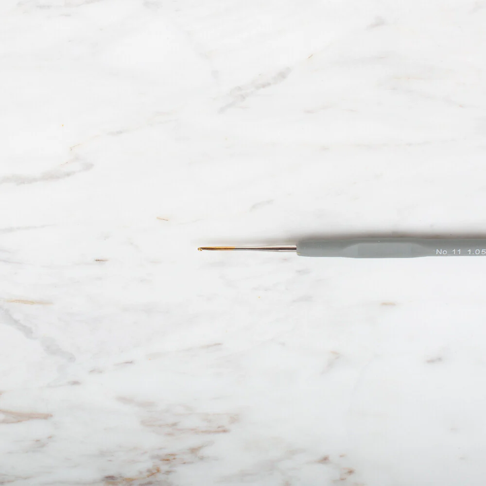Yabalı Golden Tip Elastic Handle No. 11 1.05mm Crochet Hook, Grey - Image 2