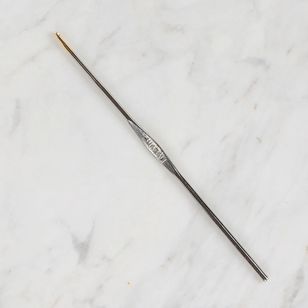 Yabalı Golden Tip Metal Handle No. 3 1.7mm Crochet Hook